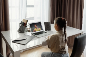 Quizizz vs Kahoot!: Choosing the right quiz platform