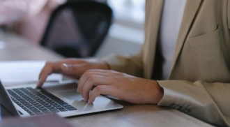 Tips on filling out a W-2 form for an employee Tips on filling out a W-2 form for an employee